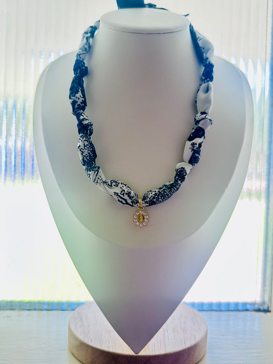 Marian Charm Knot in Blue
